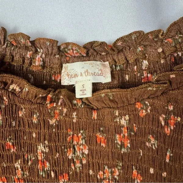 Boutique Hem & Thread Brown Floral Smocked Long Sleeve Top S‎ - Image 4