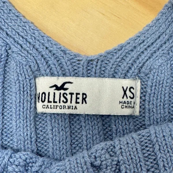 Hollister Cable Knit Sweater Tank Top Blue V-Neck Cropped Camisole XS Pastel - Image 5