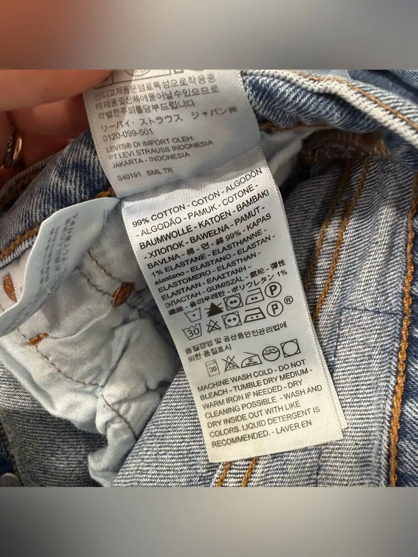 Levi’s Ribcage Straight Blue Ripped Jeans 30 - Image 4