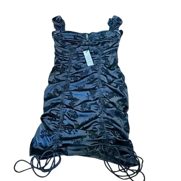 NWT Motel Rocks Sinora Bodycon Mini Dress Black Rose Flock Size Large $82 Ruched - Image 2