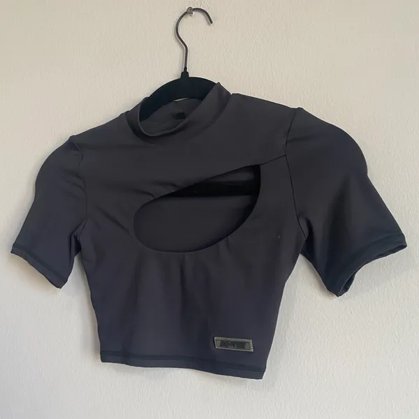 Bo+Tee Athletic Crop Top - Image 6