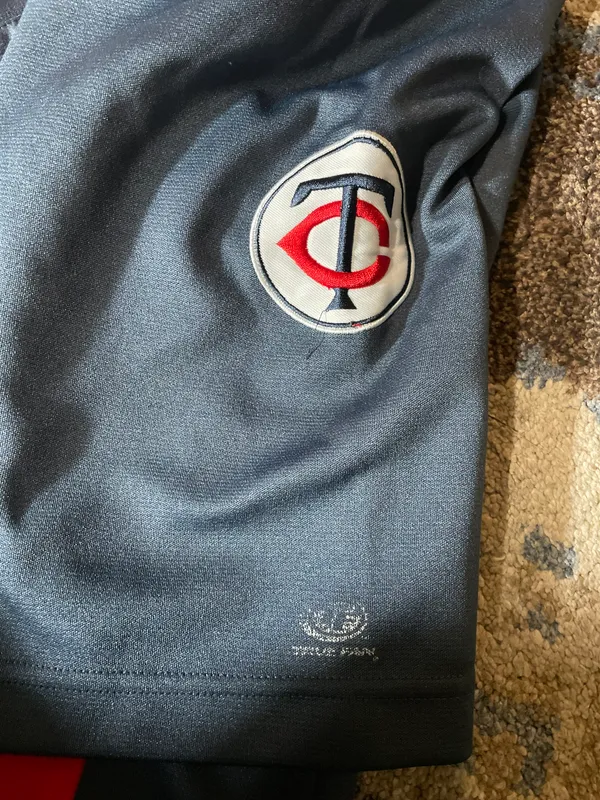 True Fan Minnesota Twins Jersey - Image 4