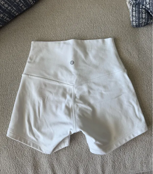 Lululemon Align High-Rise Shorts 4" White - Image 2