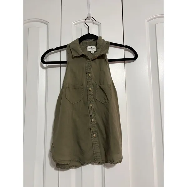 American Eagle Sleeveless Button Down Safari Olive Green Split Back XS‎ Boho - Image 2