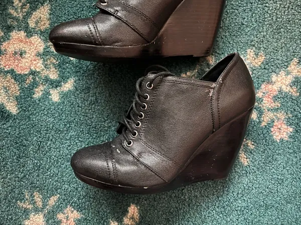 Aldo black wedge boot heels - Image 4
