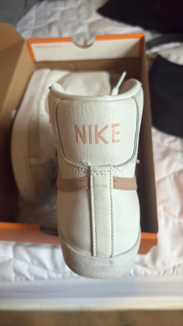 Nike Women’s Blazer Mid 77 - Image 6