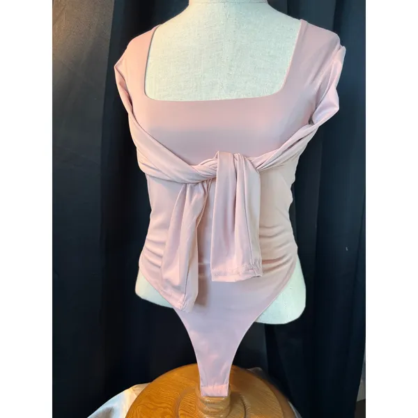 Lizette Collection Pink Long Sleeve Tie Front Square Neck Bodysuit LC7010LS M - Image 4