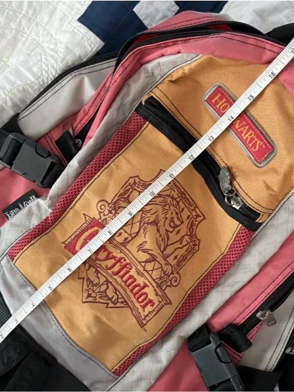 Harry Potter Hogwarts Gryffindor Backpack Fair Condition - Image 8