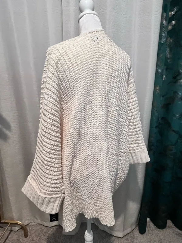 White Knitted Cardigan - Image 3