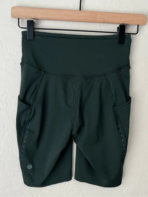 Lululemon Fast and Free High-Rise Shorts reflective Rainforest Green 4 - Image 5