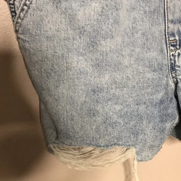 GAP Women's Distressed Denim Shortalls Washwell‎ Light Wash Overalls Medium - Image 7