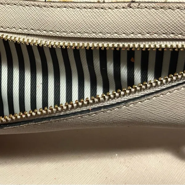 Kate Spade Black & Cream Wallet-Preowned-see wear in pics-Will heavily discount - Image 9