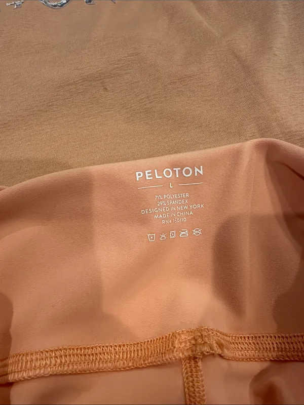 Peloton Orange matching set size large pants and‎ small tank top - Image 5