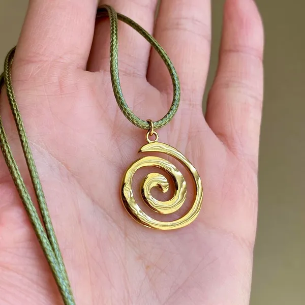 Handmade gold tone stainless steel spiral swirl uzumaki funky boho grunge style necklace🌀 - Image 3