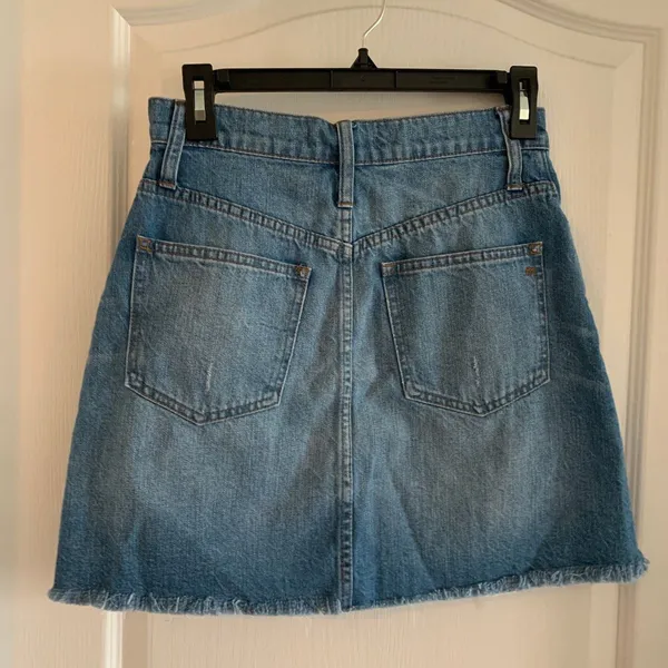 Madewell Women’s 25 Rigid Denim A-Line Mini Skirt in Keene Wash Cutout Edition - Image 5