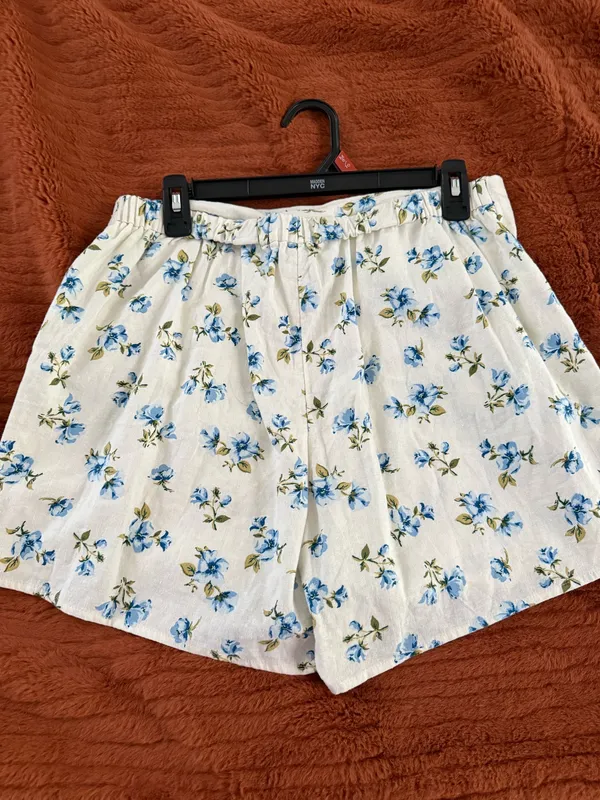 Old Navy Skort - Image 3