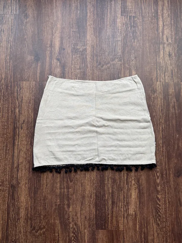 Altar'd State Women’s Tan Linen Blend Embroidered Bird Flower Mini Skirt -Size M - Image 2