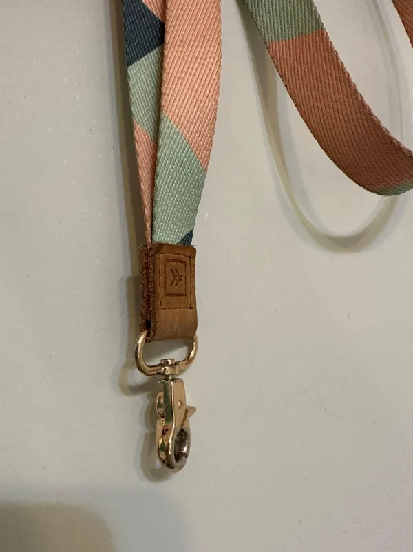 Thread Wallets Lanyard - Image 3