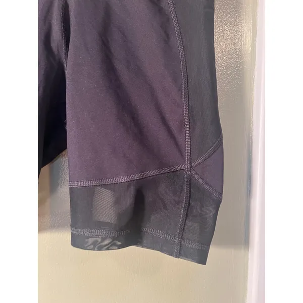 All In Motion Women's Sz Small Bike Shorts Black Mesh Hem Side Pockets High Rise - Image 6