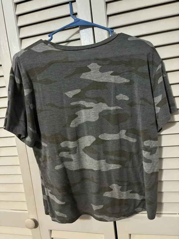 Camouflage shirt Size M - Image 2
