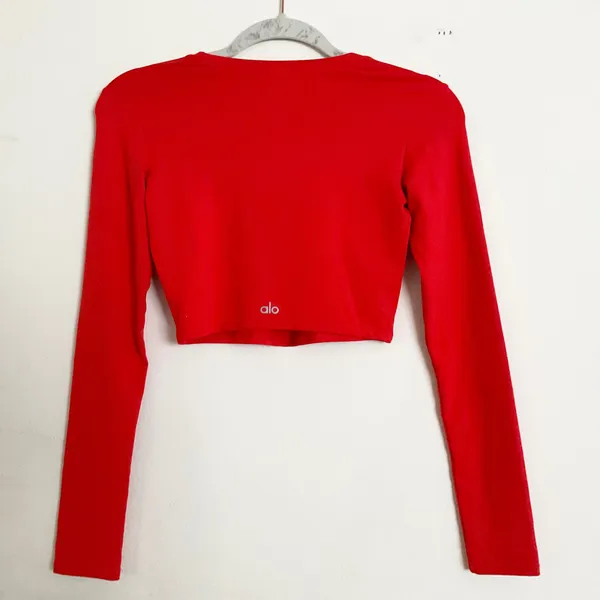Alo Yoga Alosoft Crop Finesse Long Sleeve Bright Red XXS - Image 4