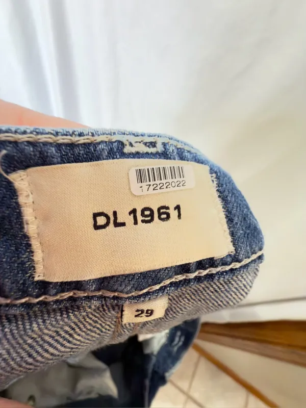 DL1961 Isabel Wide Leg jeans size 29 Anthropologie - Image 12