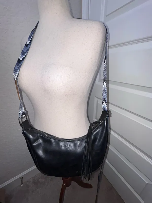 Montana West Crescent Crossbody Purse Bag Size OS - Image 8