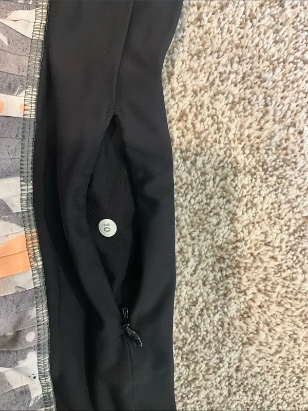 Lululemon Tennis Skirt - Size 10 - Image 3