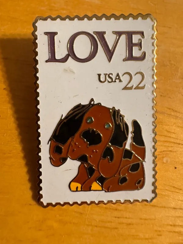 The March Co 1985 USA 22 Love Puppy Stamp Pin - Image 2