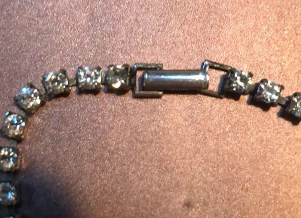 Vtge Clear Rhinestone Silvertone Tennis Bracelet - Image 5