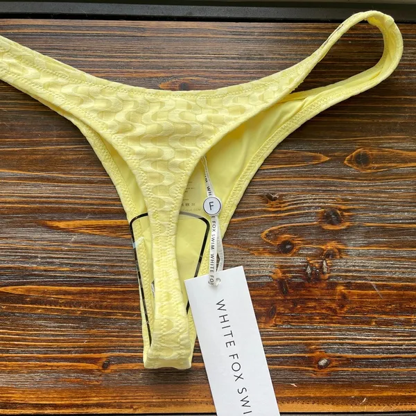 White Fox bikini bottoms - Image 4