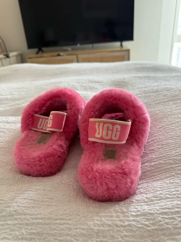 UGG slippers - Image 2