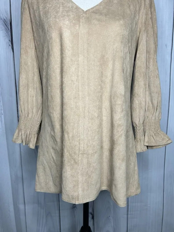 Aryeh Tunic Top Faux Suede Tan Camel V-Neck Smocked Ruffle Cuff Sz L Boho Chic - Image 3