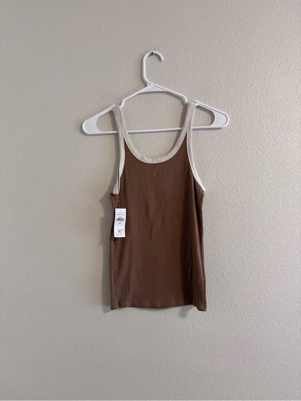 NWT American Eagle Outfitters Brown Tank with Cream Trim & Yin-Yang Graphic - Image 3