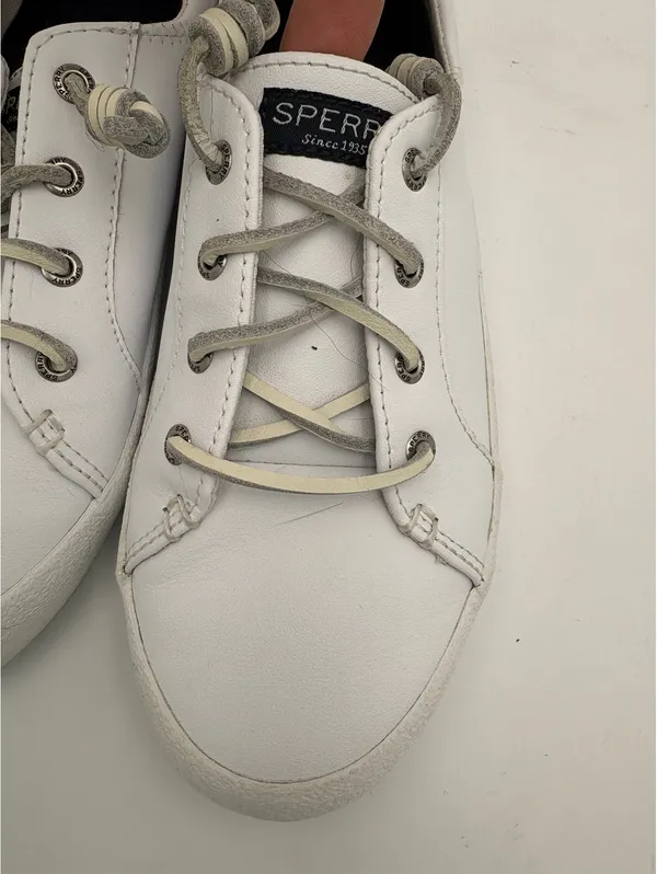 Sperry Woman’s 8.5 White Leather Casual Sneakers - Image 4