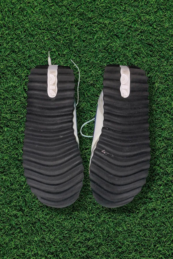 Nike Air Max Dawn Sneakers - Image 6