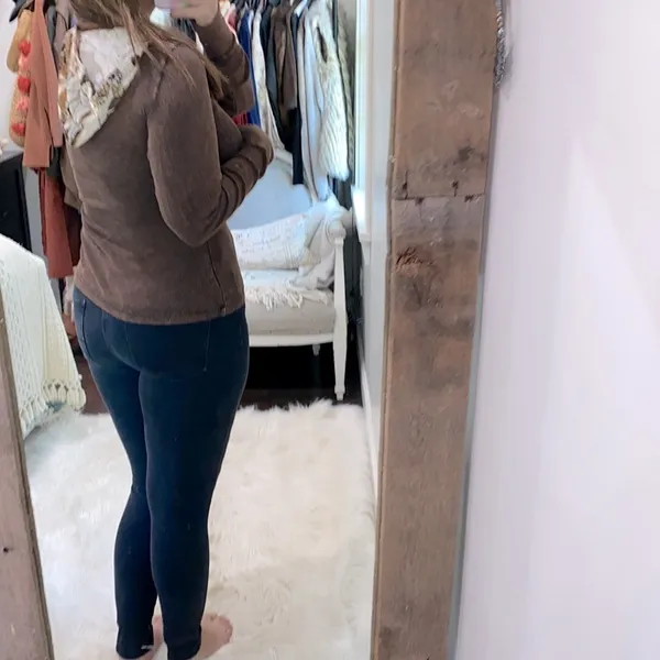 Small brown boho thermal top with floral hood - Image 4