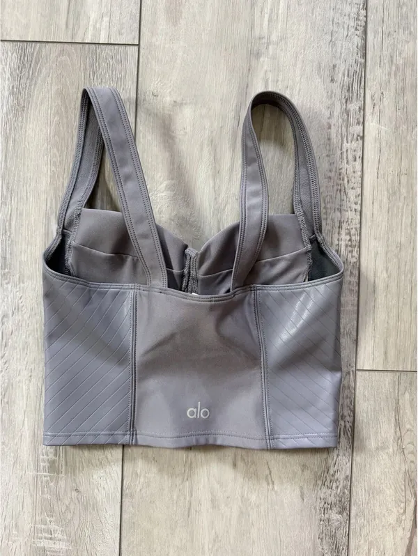 Alo Yoga Airlift Winter Warm Mob Wife Faux Leather Cropped Supermoto Tank small - Image 4