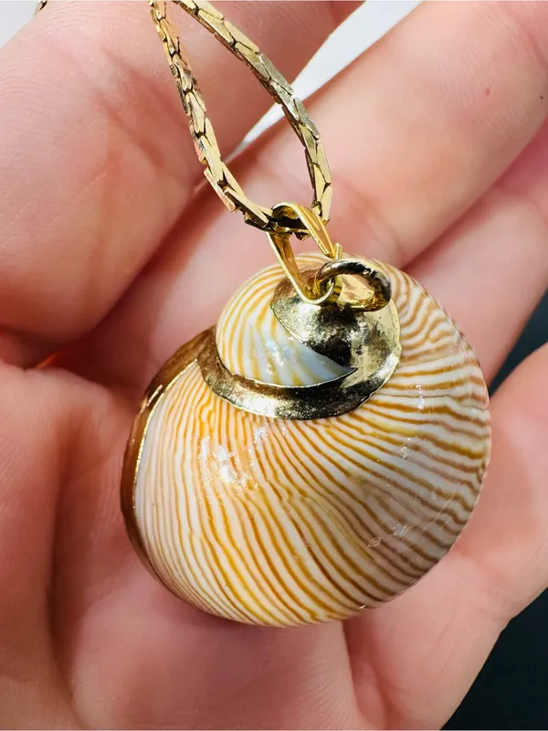 Gold Layered Necklace with Beige Swirl Pendant - Image 10