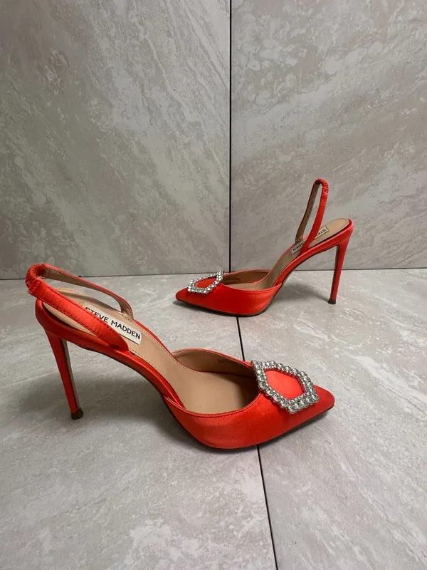 Steve Madden Vionnet orange satin rhinestone slingback stiletto pumps 6M - Image 5
