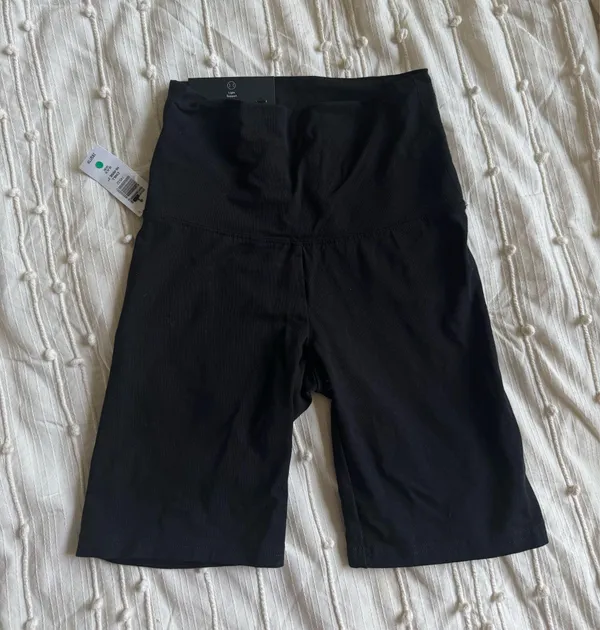 Aritzia TNA Shorts - Image 6