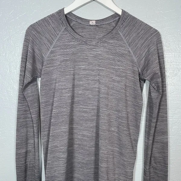 Lululemon Women 8 Pink Black Stripe Swiftly Tech Long Sleeve 2.0 Athleisure - Image 3
