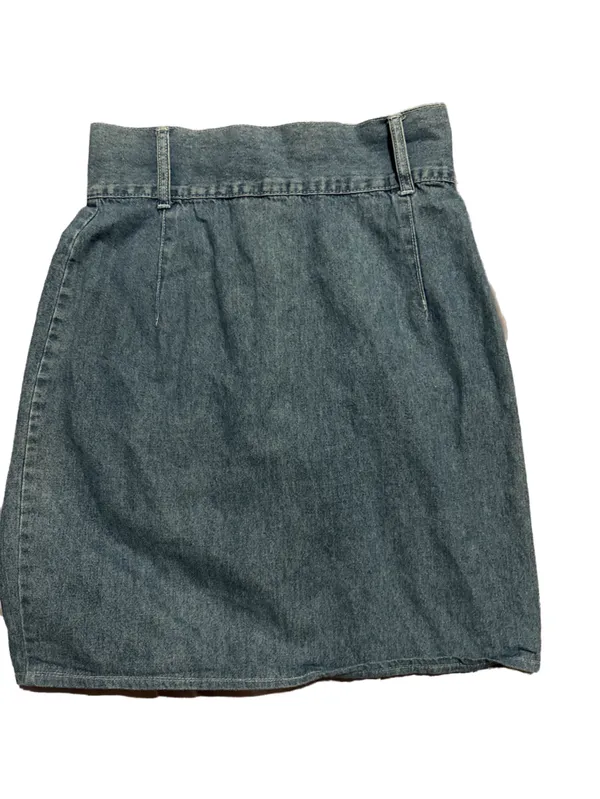 High-Rise Relaxed Denim Skirt in Washed Blue - Image 2