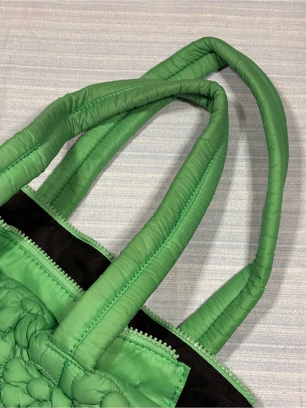 WILDFOX Textured Floral Tote Bag - Green - One Size pre-owned - Image 9