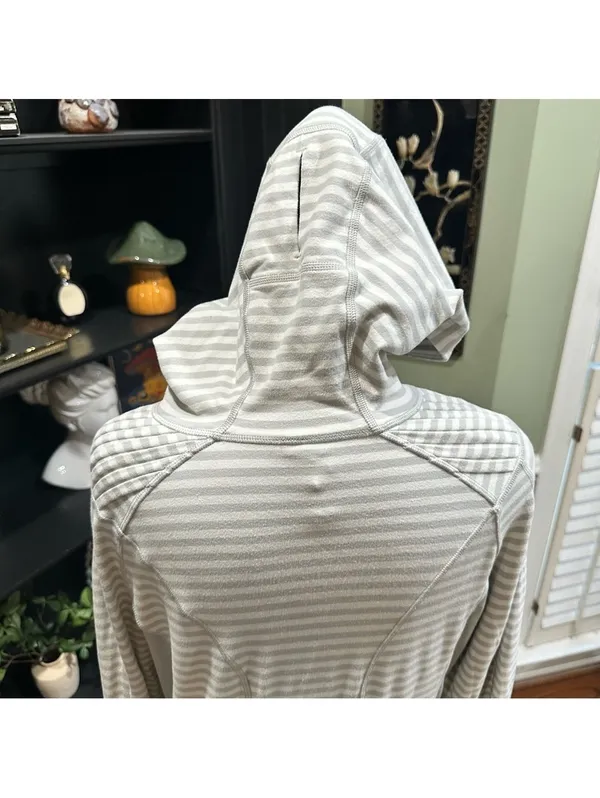 Lululemon Run: Back On Track Pullover – Size 10 – Silver Spoon Stripe - Image 12
