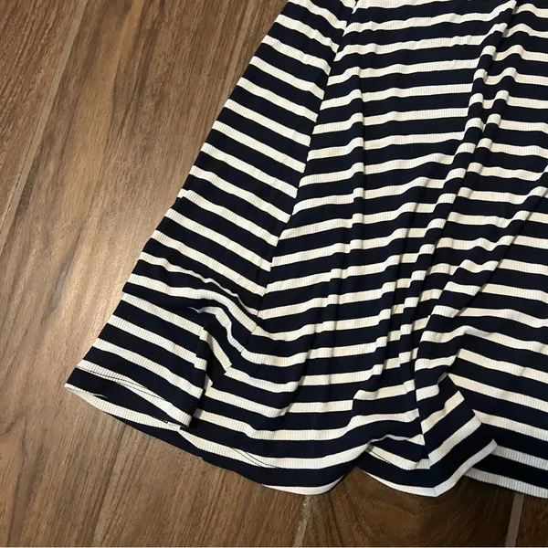 Old Navy black and white dress size M - Image 2