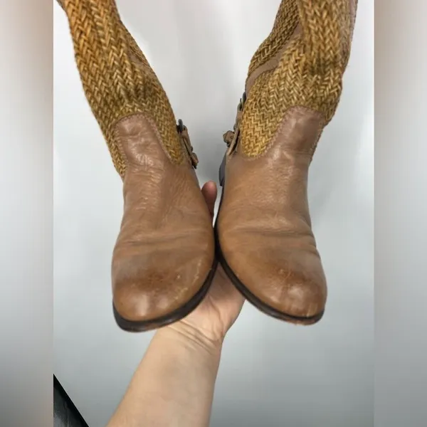 Light brown riding women's boots with buckle size 6‎ - Image 8