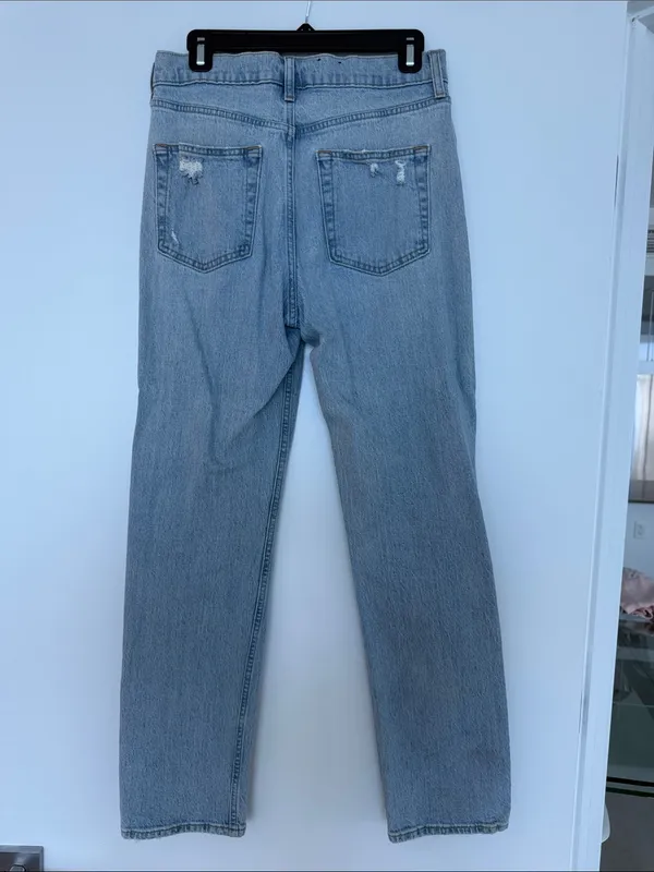 Gap Sky High Straight Jean in Size 28 - Image 2