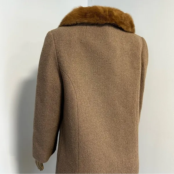 Vintage Double Breasted Wool Coat Real Fur Collar Camel Tan Textured 60s Retro‎ - Image 4