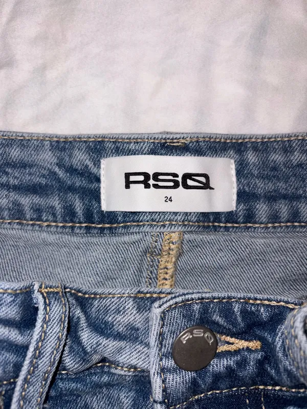 RSQ Low-Rise Denim Mini Skirt - Image 2